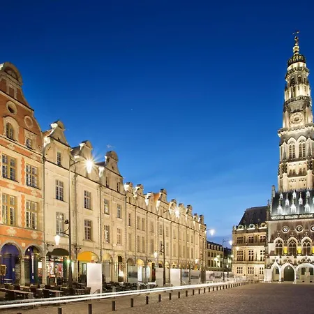 La Bulle Arrageoise - Grand Place - Spacieux - Lumineux - Lit King Size - Wifi - Parking Public *