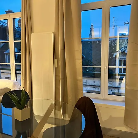 La Bulle Arrageoise - Grand Place - Spacieux - Lumineux - Lit King Size - Wifi - Parking Public Apartment