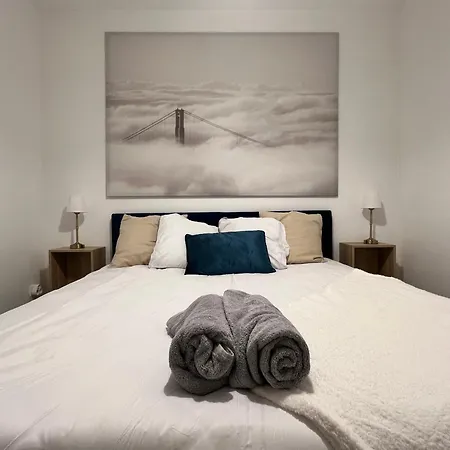 Apartment La Bulle Arrageoise - Grand Place - Spacieux - Lumineux - Lit King Size - Wifi - Parking Public Arras